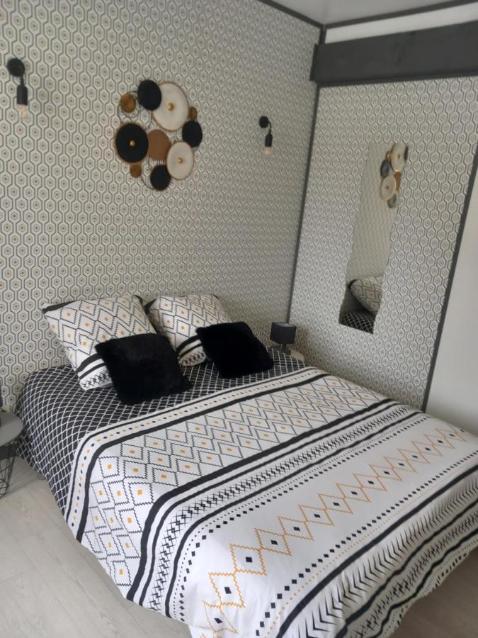 Bed and Breakfast Chez Bea Шательро Экстерьер фото